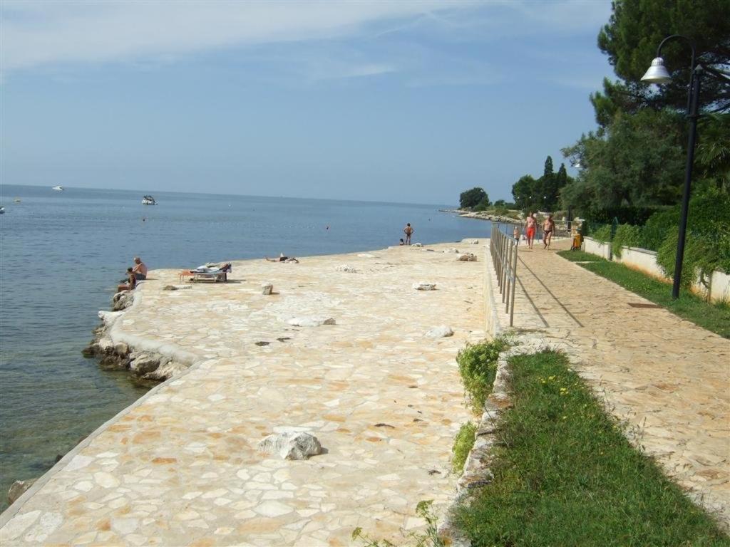 Apartment Angelina 70M From The Beach, Free Parking Новиград Екстериор снимка