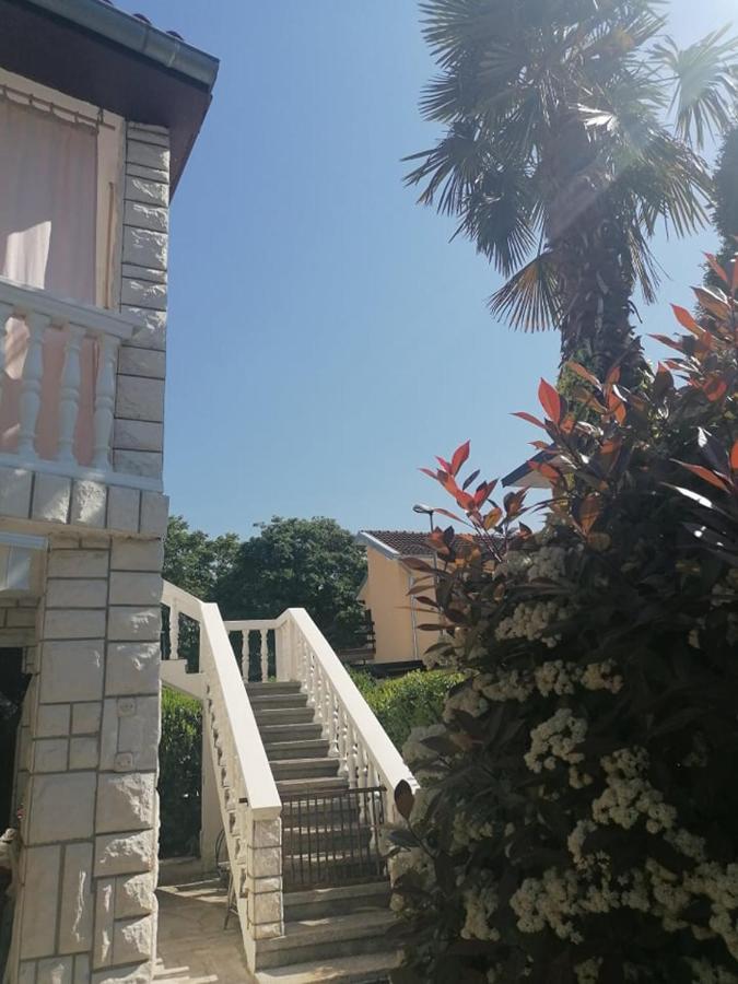 Apartment Angelina 70M From The Beach, Free Parking Новиград Екстериор снимка
