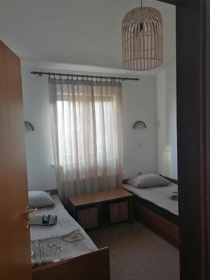 Apartment Angelina 70M From The Beach, Free Parking Новиград Екстериор снимка